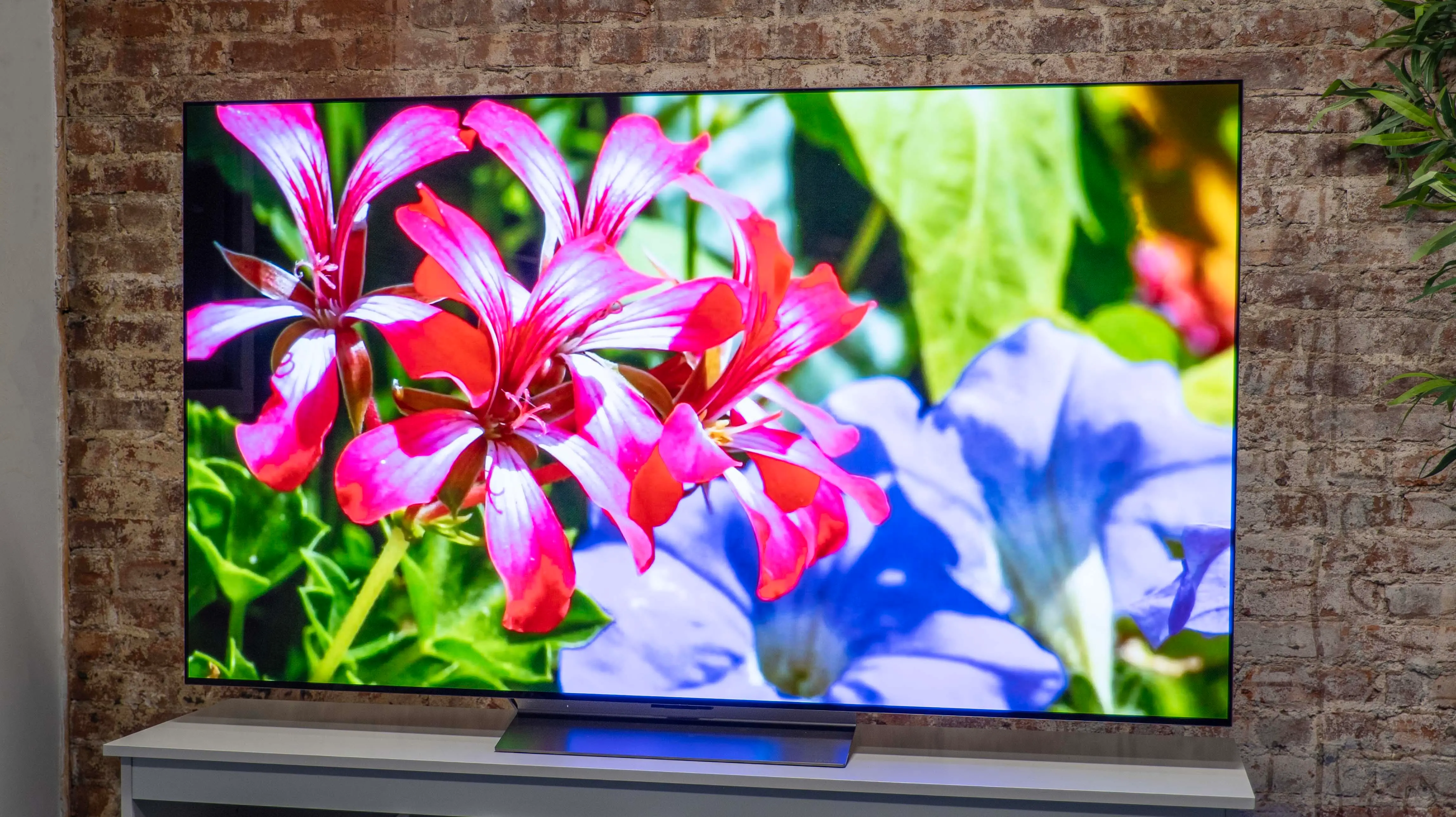 Aura Cinema Pro 4K